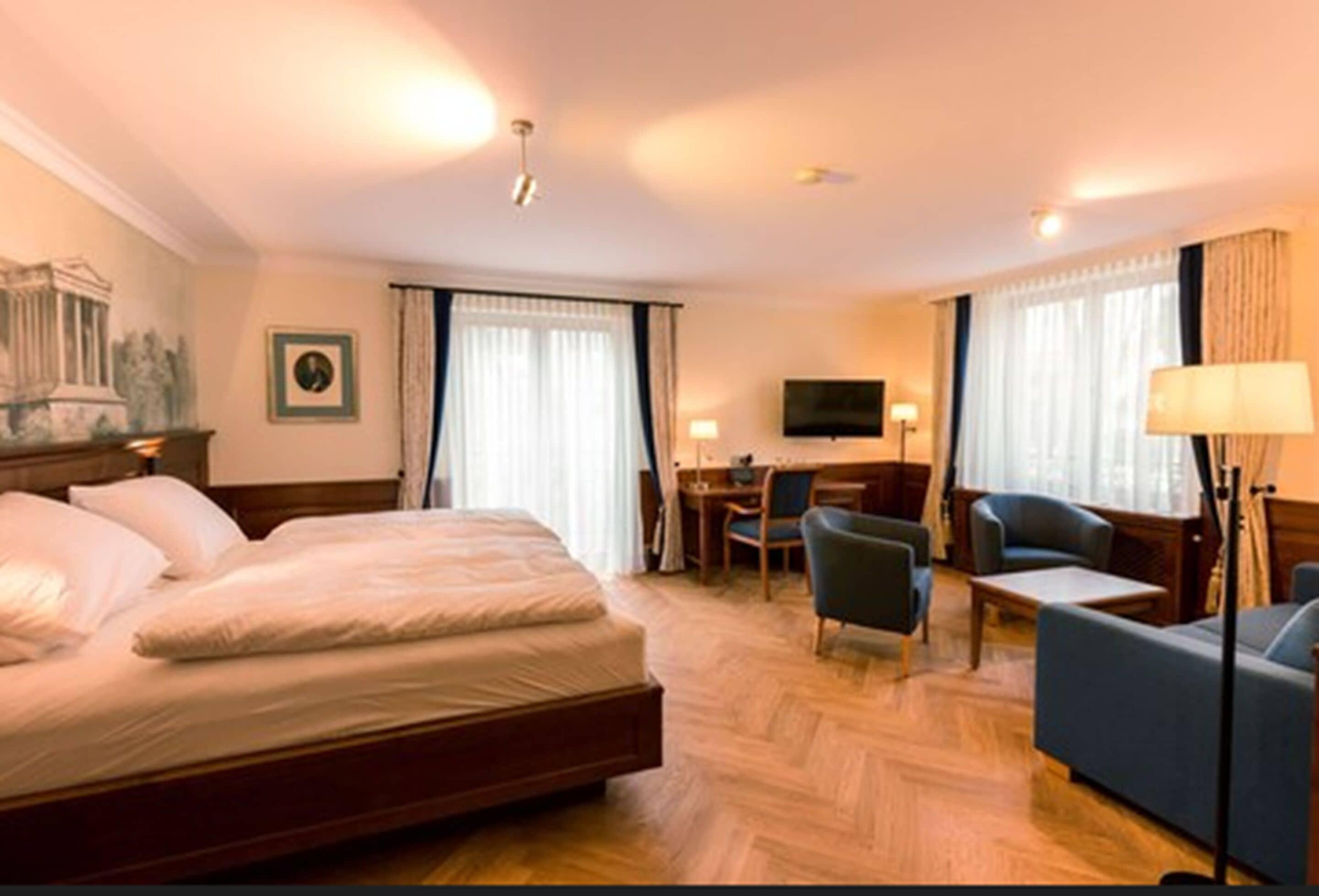 Hotel & Gaststaette Zum Erdinger Weissbraeu — Photos 2